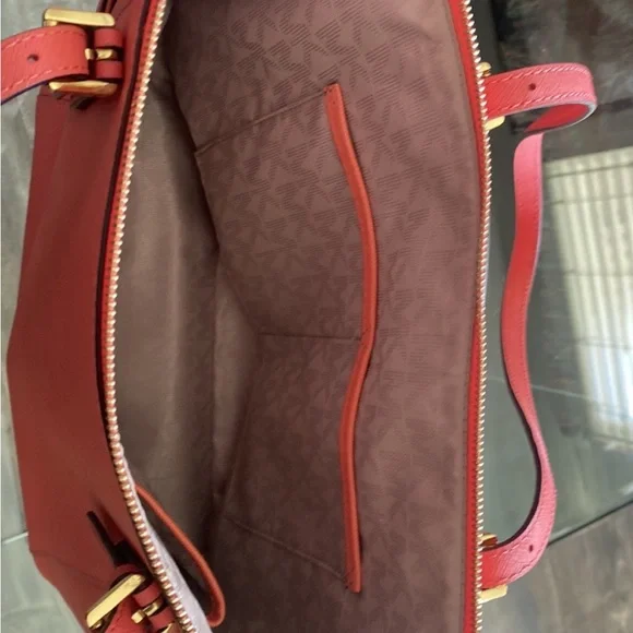 MICHAEL Michael Kors Pink Tote Bag Elegant and Versatile - Picture 9 of 10